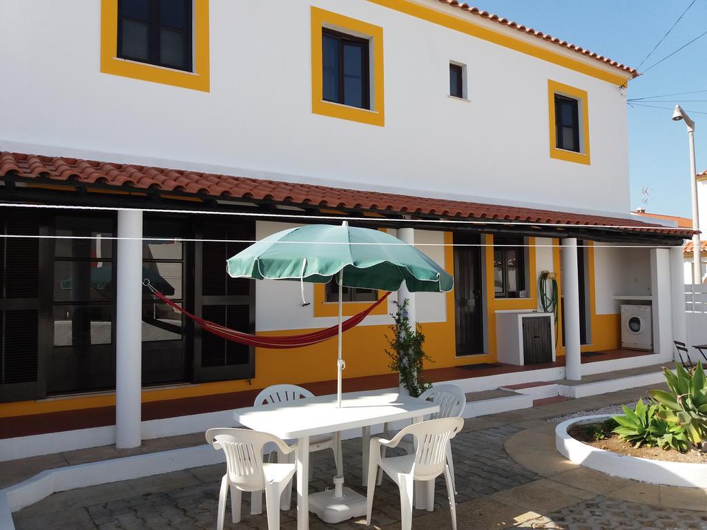 Alojamentos Vitinho 2 - Vila Nova Milfontes Vila Nova de Milfontes Exterior photo
